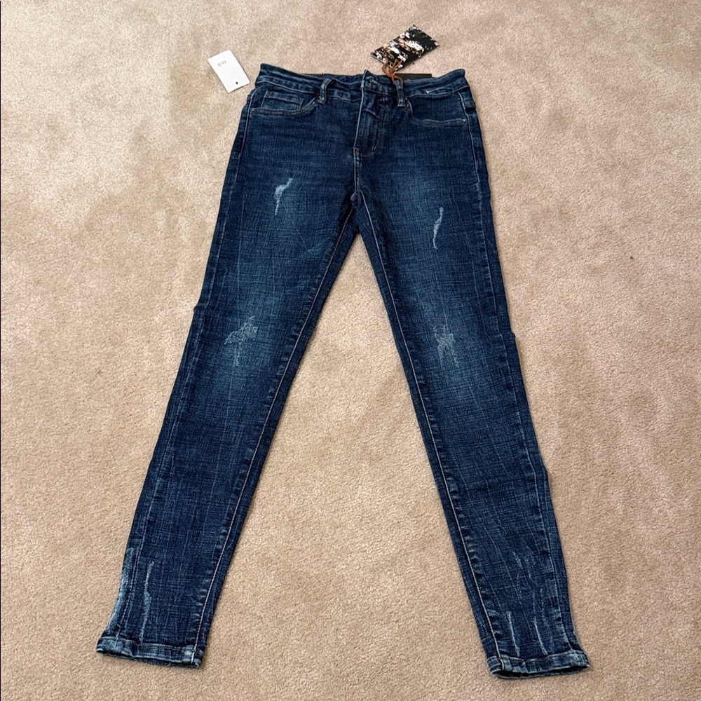 Classic Indigo Skinny Jeans for Women